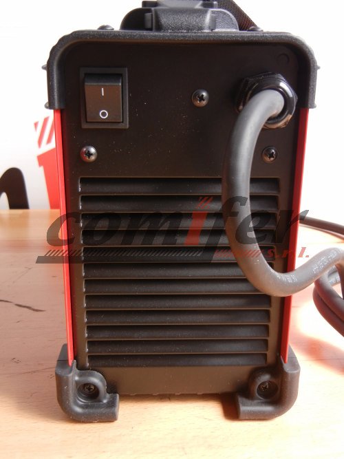 Saldatrice inverter Lincoln Electric Invertec 170S (160 A) senza cavi