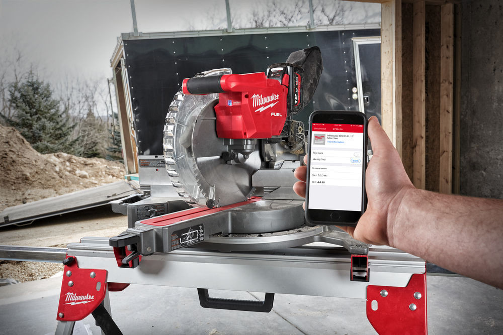 Milwaukee M18 FMS305-0 - Troncatrice legno / sega circolare radiale a  batteria FUEL™ ONE-KEY ™ (solo corpo)